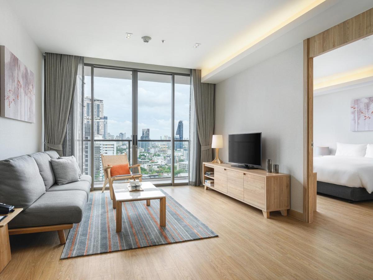 Oakwood Suites Bangkok Ngoại thất bức ảnh Living room