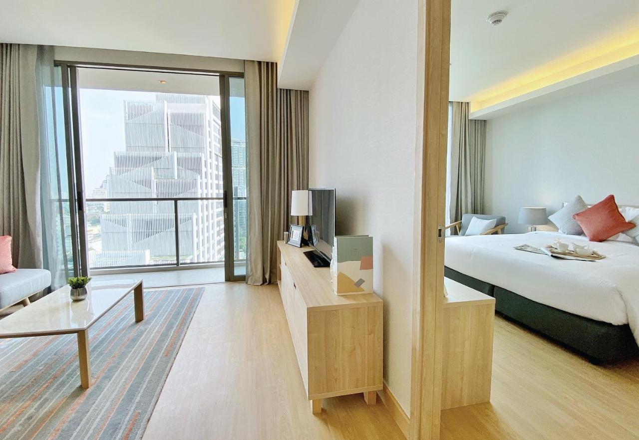 Oakwood Suites Bangkok Ngoại thất bức ảnh Deluxe Suite