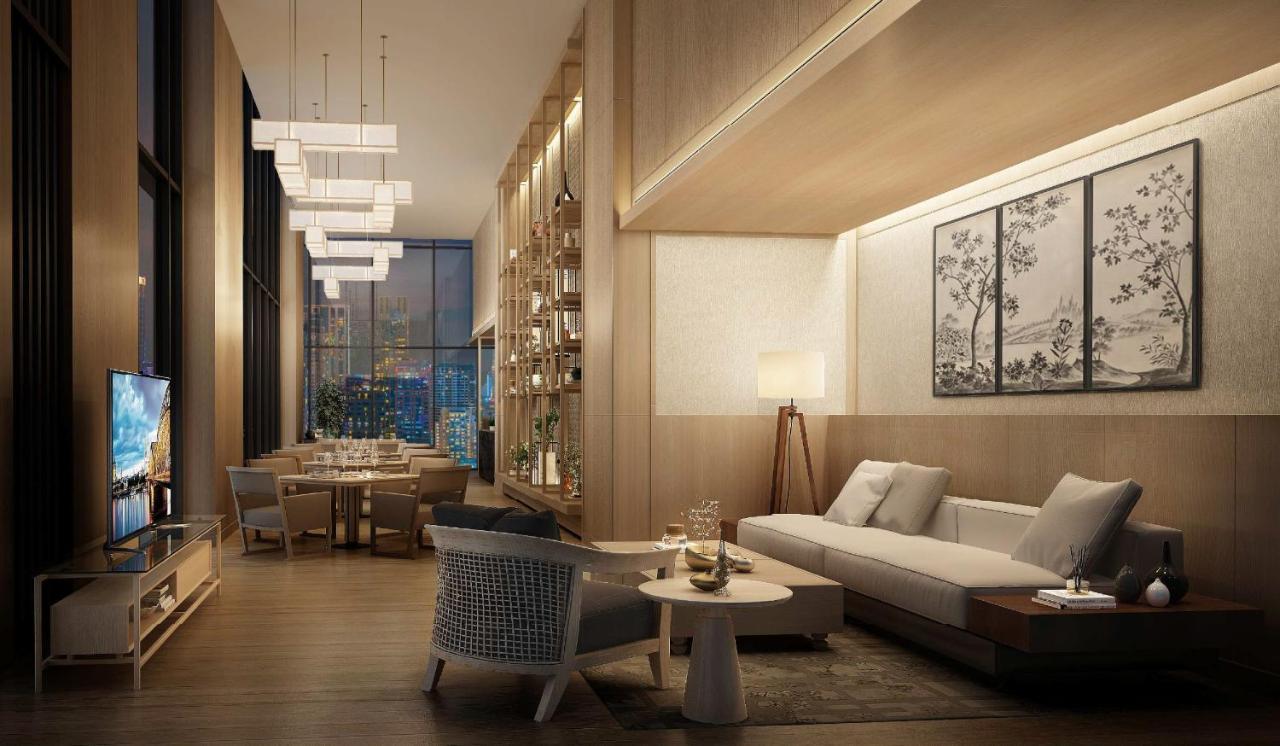 Oakwood Suites Bangkok Ngoại thất bức ảnh The Living Room